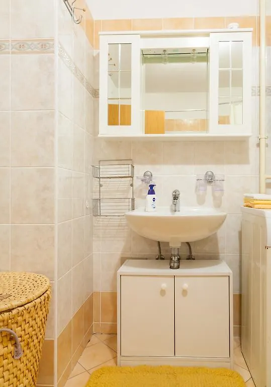 Apartment Aldo 0*, Pula Croatia